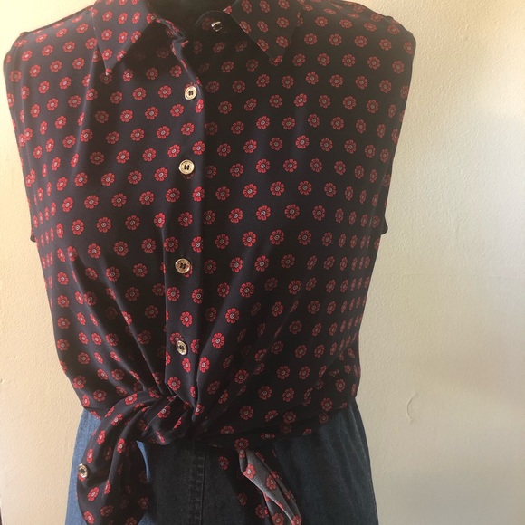 SOLD Tommy Hilfiger Button Down Tank w/ Red Daisy - Picture 8 of 9